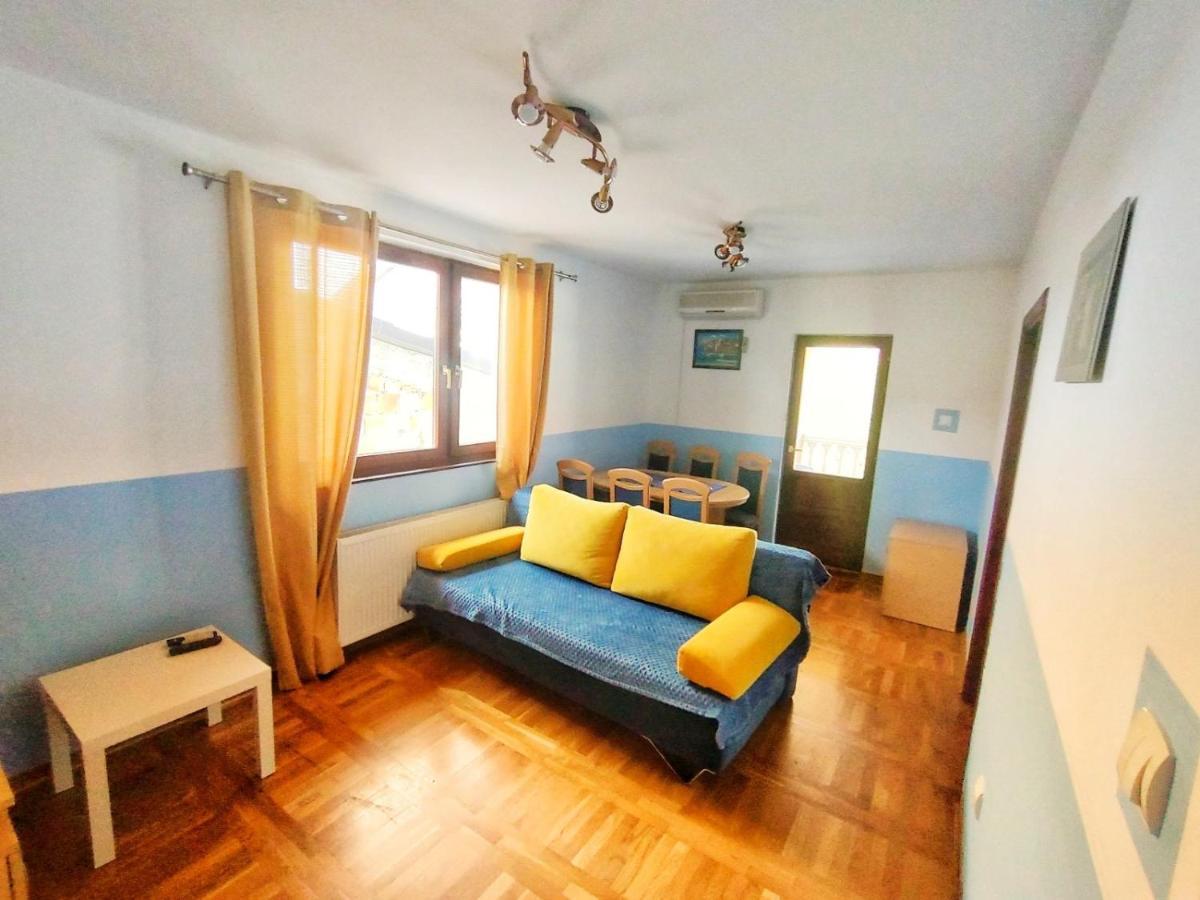 Plavi Apartman Airport Белград Экстерьер фото